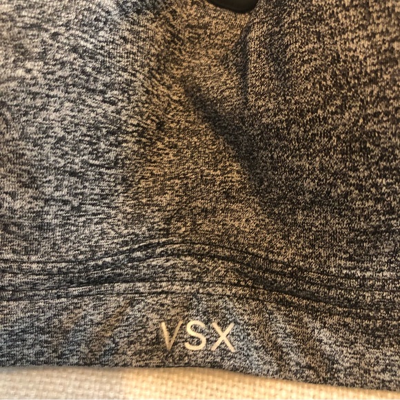 Victoria’s Secret Sport bra size 34A NWOT. - Picture 3 of 6
